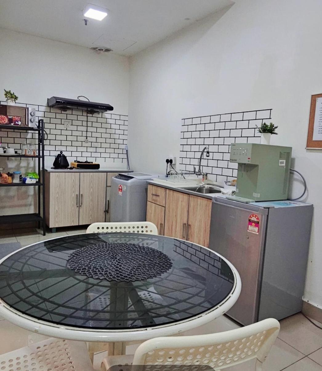 Urban 360 By La Ritz Homestay *
